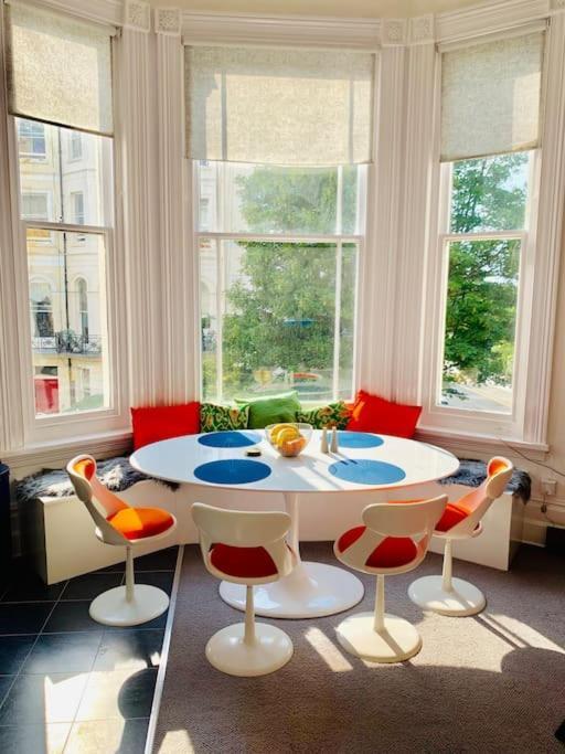 Beautiful Flat Perfect For A Seaside Break! Apartment Brighton Bagian luar foto