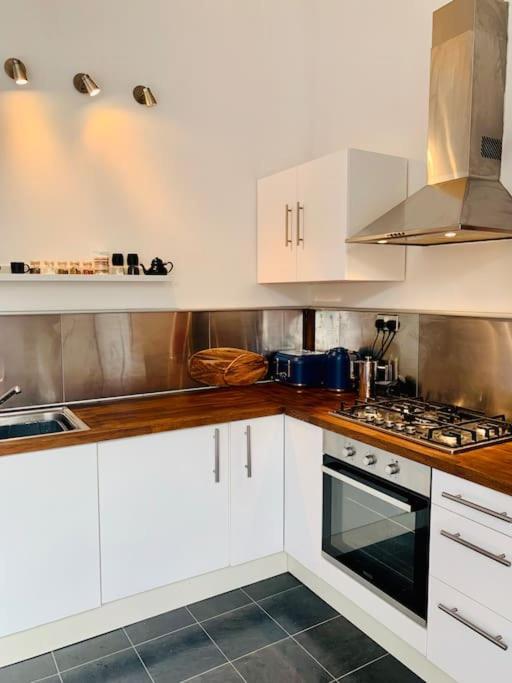 Beautiful Flat Perfect For A Seaside Break! Apartment Brighton Bagian luar foto